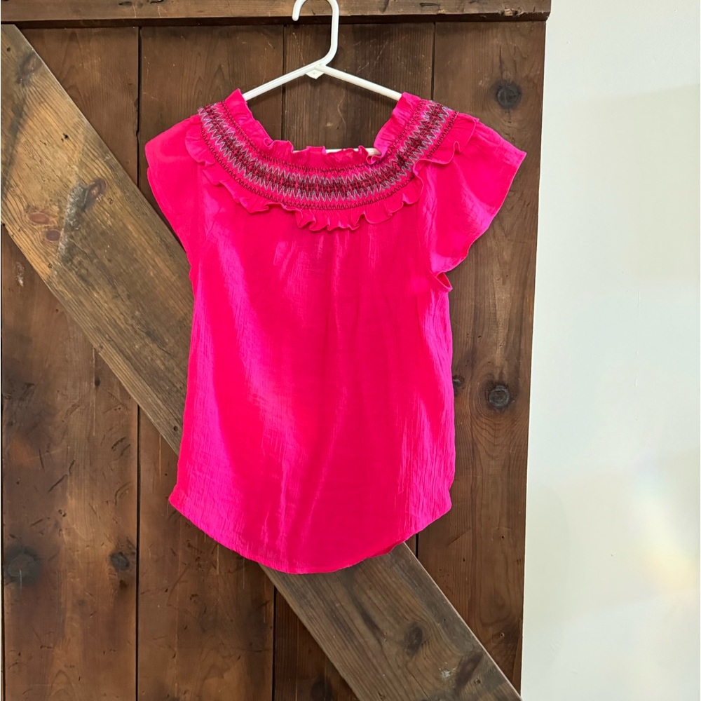 Hot Pink Blouse 🔥 - Picture 3 of 3